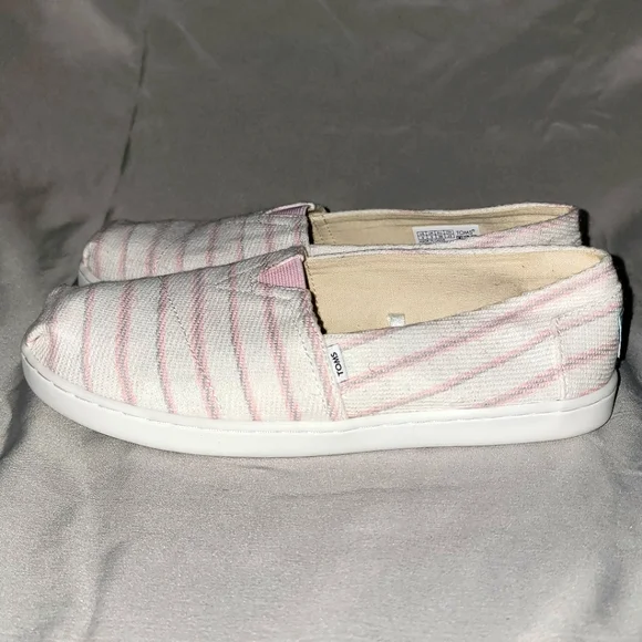👧🏾💖👧🏾NWOB TOMS Girls Redondo Loafer Flats👧🏾💖👧🏾 - Picture 4 of 7
